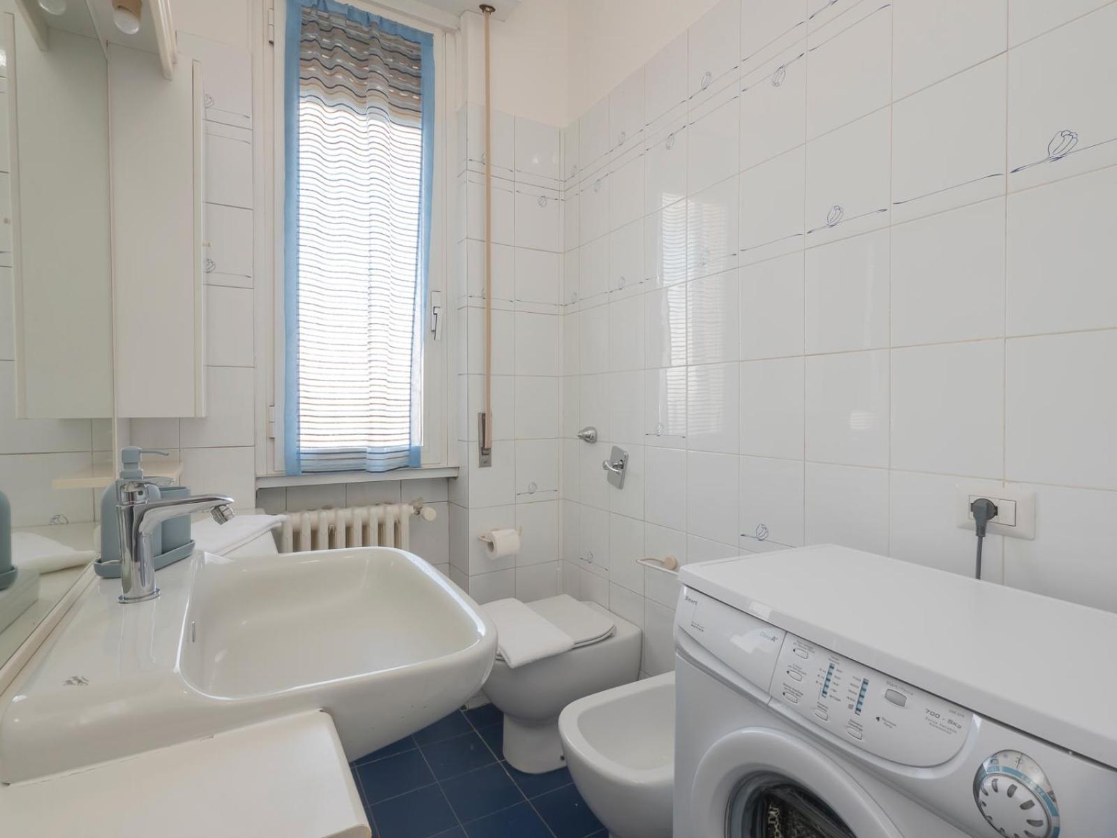 Xenia Apartments - Newly Renovated Apartment Milano Eksteriør bilde
